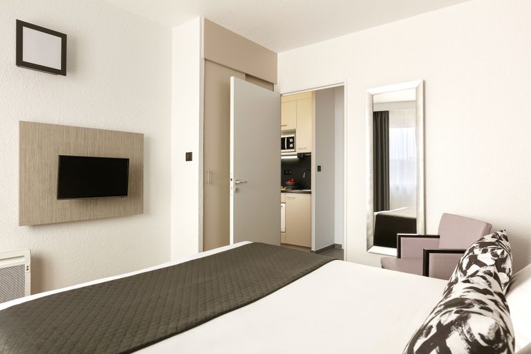 Bedroom 3, Citadines Kleber Strasbourg, Bas-Rhin