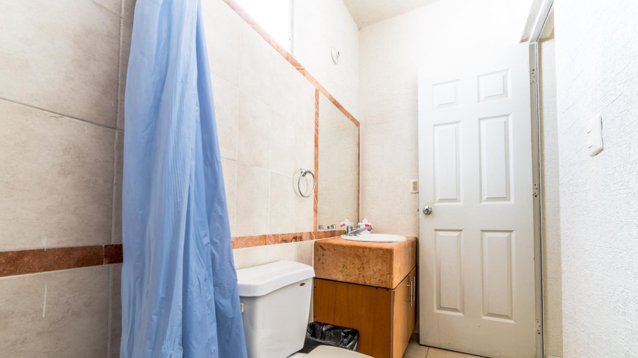 Bathroom 4, Residencial Playa del Sol 281 by Globalia, Cozumel