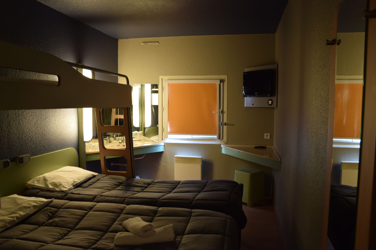 Bedroom 4, Hotel Design Booking, Val-de-Marne