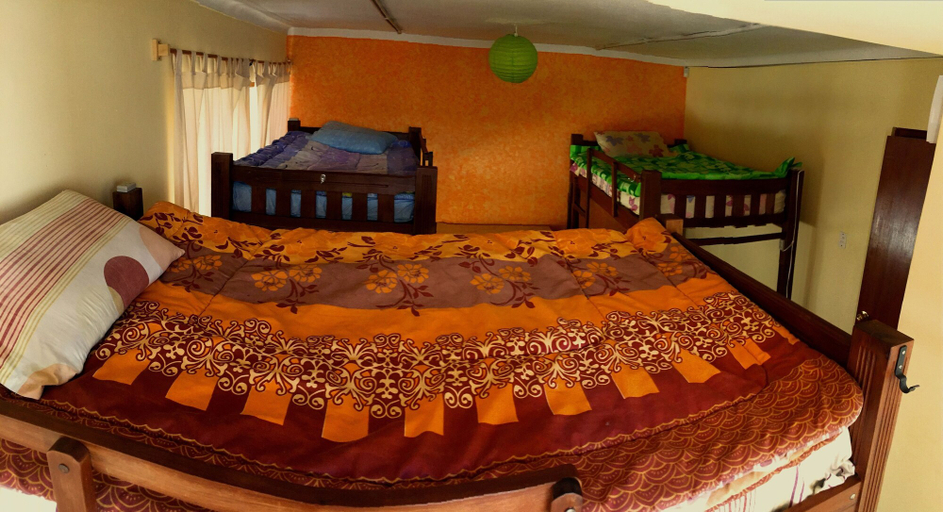 Bedroom 3, Greenhouse Bolivia - Hostel, Pedro Domingo Murillo