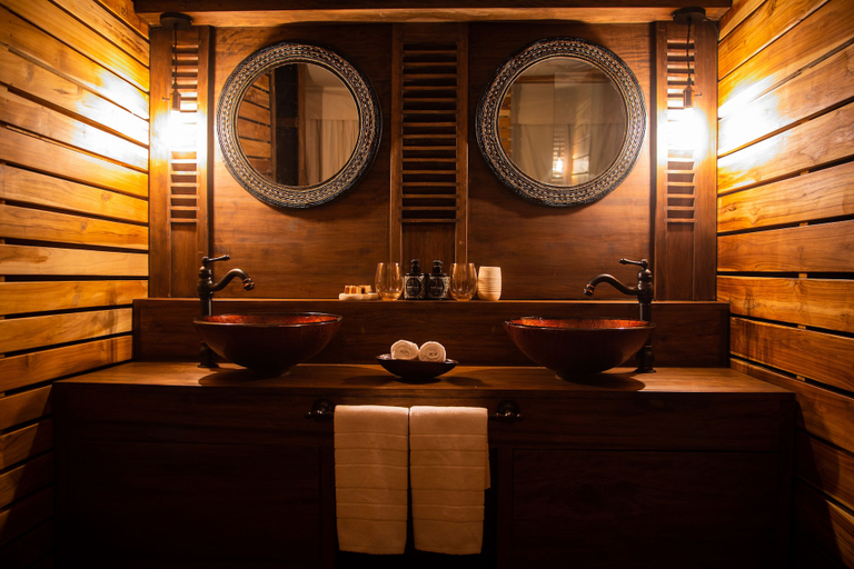 Bathroom 3, Aurari Camp, Serengeti