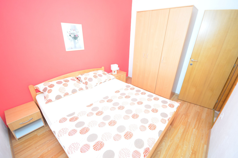 Bedroom 2, Apartments Brandis, Vir