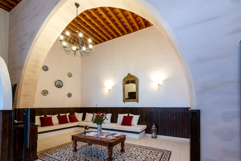 Food & Drinks 5, Villa Amalia, South Aegean