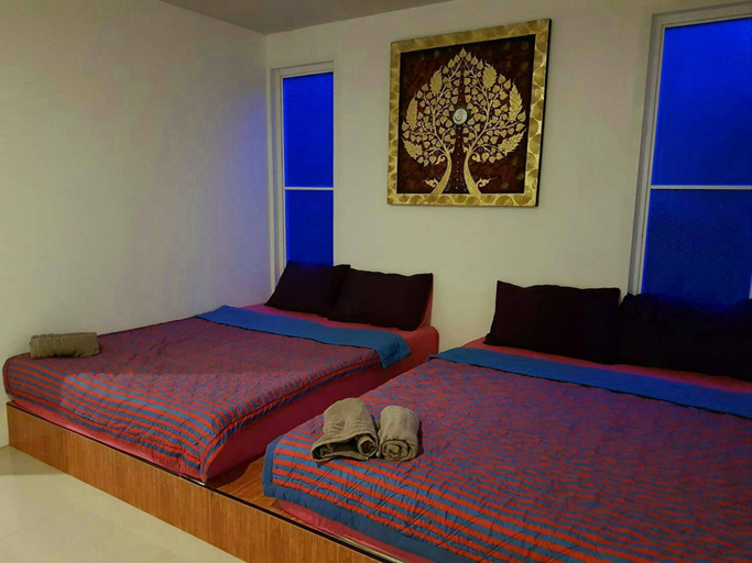 Bedroom 2, White House Mountian Beach Resort, Klaeng