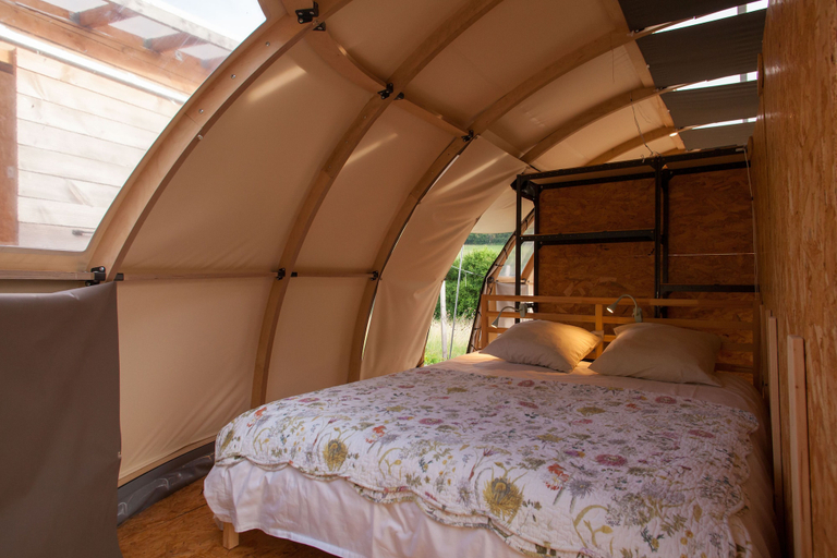 Bedroom 5, Nature's Pace Holidays, Aude