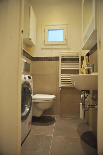 Bathroom 2, Deluxe Apartment, Florence