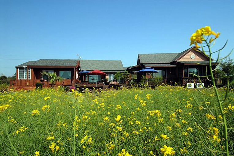 Others 5, Ebbnsae Pension, Jeju