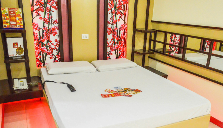 Bedroom 3, Hotel Sogo Roxas Blvd, Pasay City