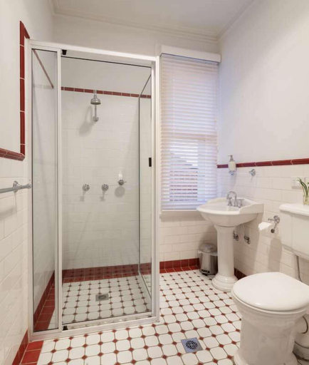 Bathroom 3, Bathurst Royal Apartments, Bathurst Regional - Pt A