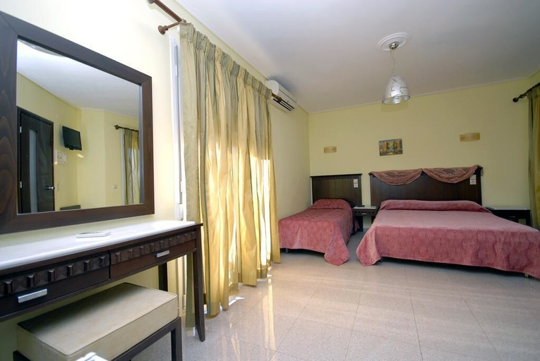 Bedroom 5, Ariadnes Holiday Accommodation II, North Aegean