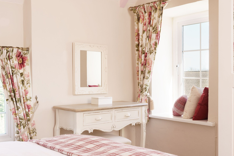 Bedroom 3, Windy Ridge Cottage - 5 Bedroom - Oxwich, Swansea