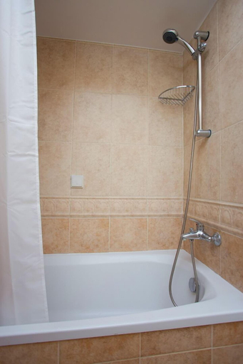 Bathroom 4, Seaside Luxury Beach Apartment