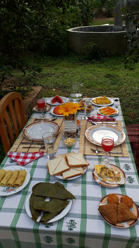 Food & Drinks 5, Winmi Resort, Palugaswewa