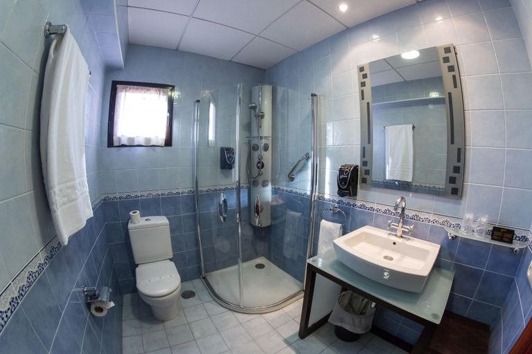 Bathroom 4, Hotel Venta Magullo, Segovia