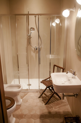 Bathroom 4, Fontes Episcopi, Agrigento