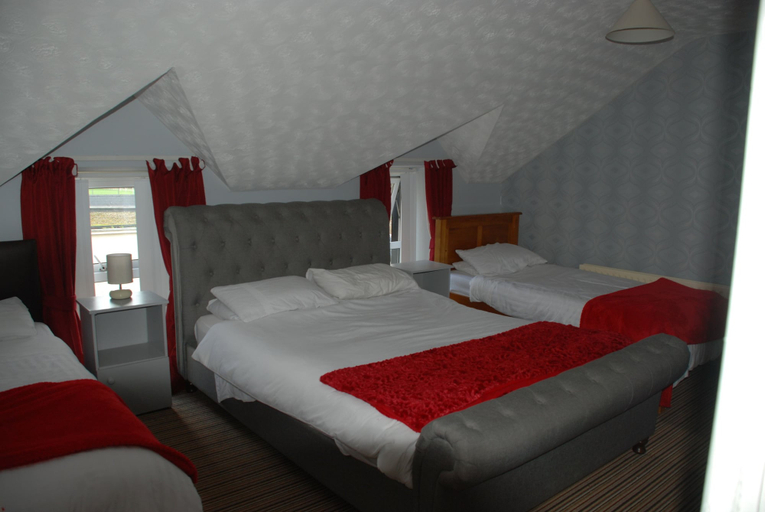 Bedroom 5, Castle Inn, Derry and Strabane