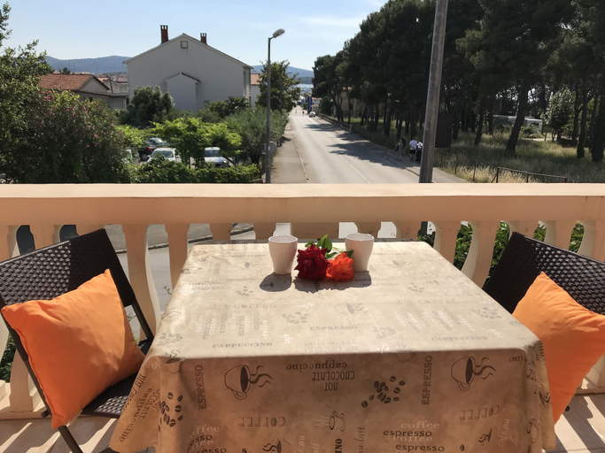 Others 4, Apartmani AiA, Biograd na Moru