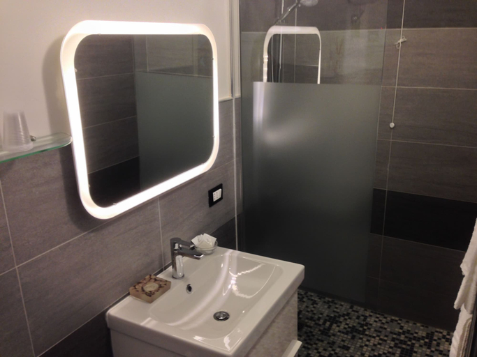 Bathroom 5, City Life Rome, Roma