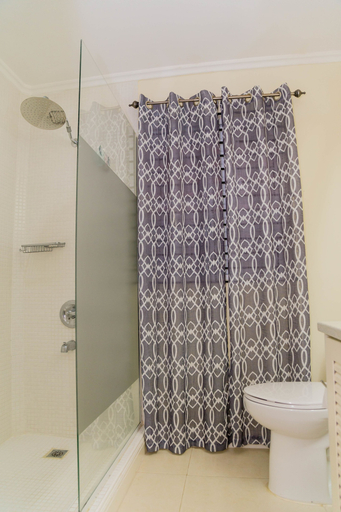 Bathroom 4, Ocho Rios Villas at Coolshade II