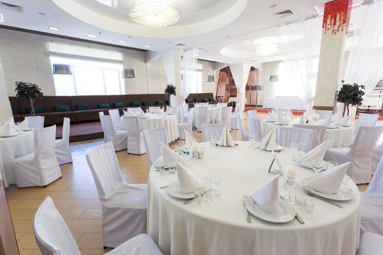 Food & Drinks 5, Avrora, Omskiy rayon