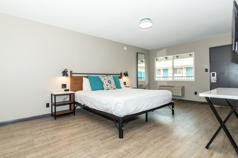 Bedroom 4, Magnolia Tree Hotel - Near Anaheim Convention Center, Orange