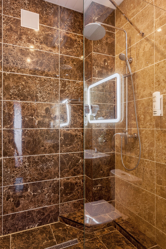 Bathroom 3, Marton Palace, Krasnodar gorsovet