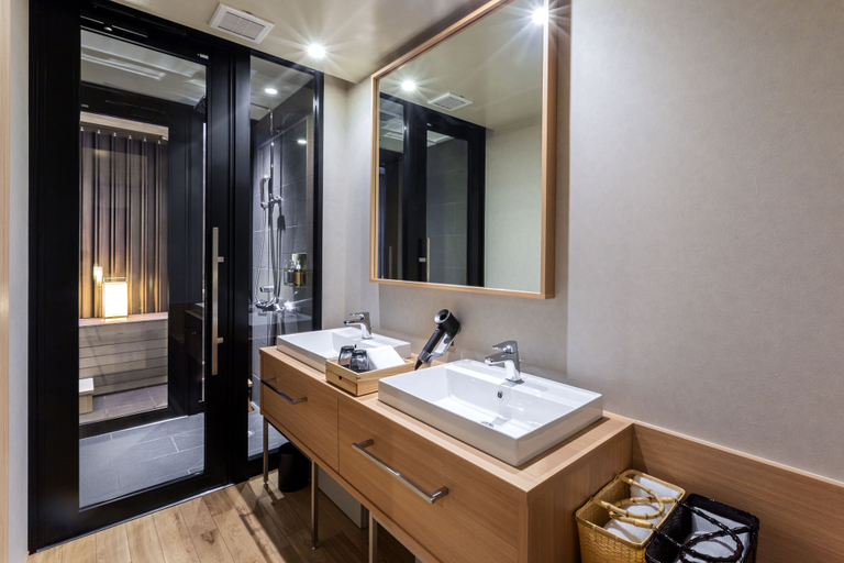 Bathroom 4, Onsen Ryokan Yuen Sapporo, Sapporo
