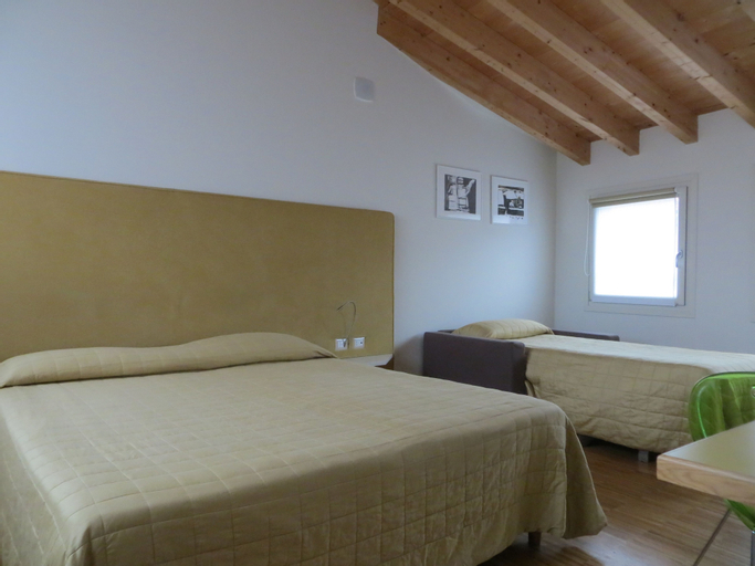Bedroom 2, Stile Libero, Bergamo