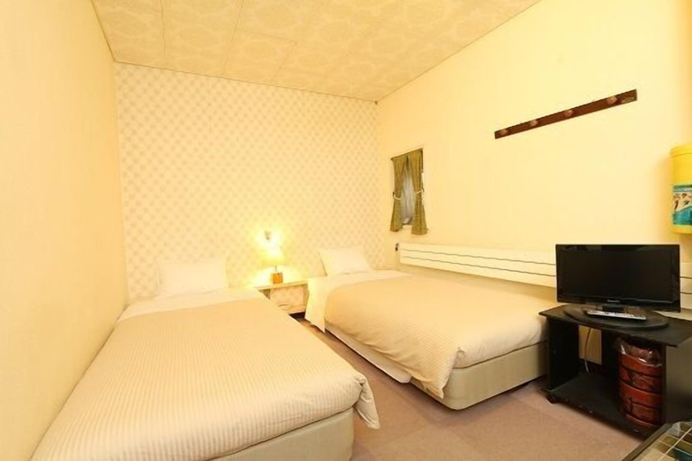 Bedroom 3, Pension Richemond, Kusatsu