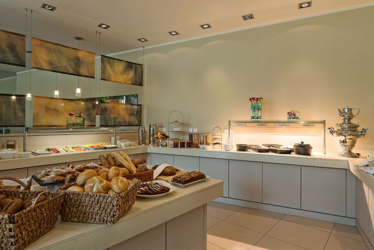 Food & Drinks 5, Park Inn by Radisson Linz, Linz
