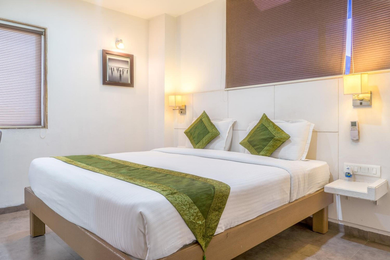 Bedroom 3, Hotel Casa, Vadodara