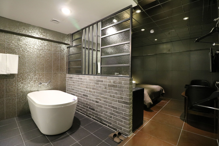 Bathroom 3, Ignis Hotel, Yangsan