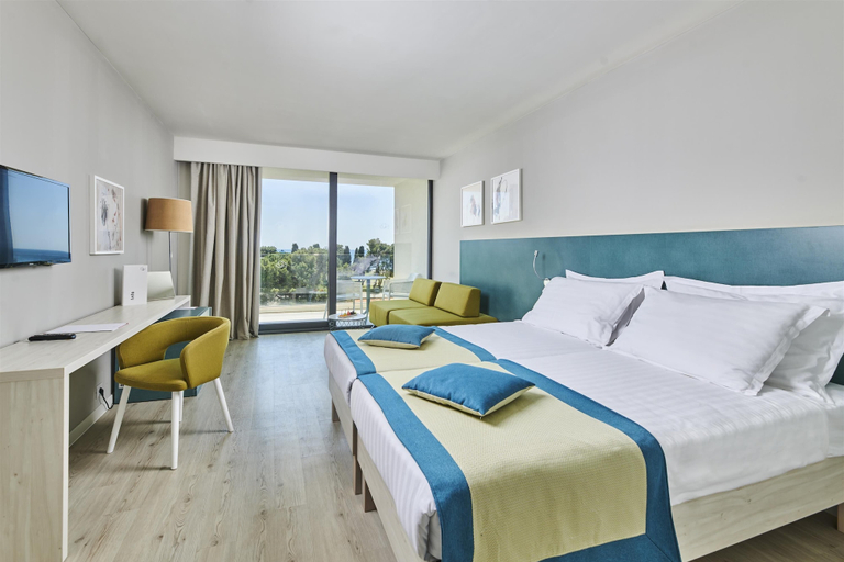 Bedroom 3, Hotel Sipar Plava Laguna, Umag
