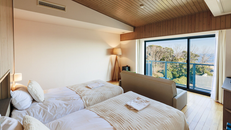 Bedroom 4, the salon Izu Kogen Hotels & Resort, Itō