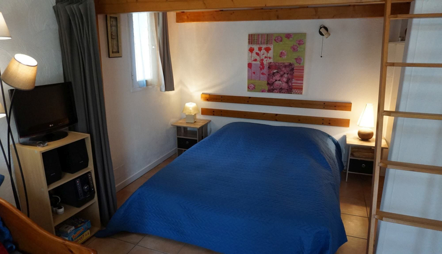 Bedroom 2, Gîtes La Bakénia, Lot-et-Garonne