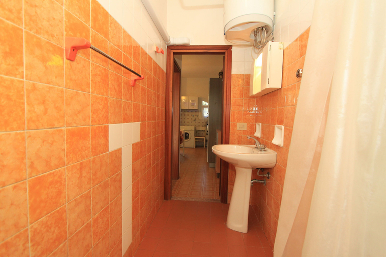 Bathroom 3, Appennini Villas, Ferrara
