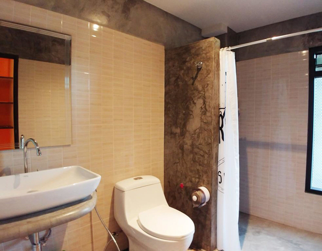 Bathroom 3, Green House Neo-Resotel - Hostel, Muang Nakhon Si Thammarat