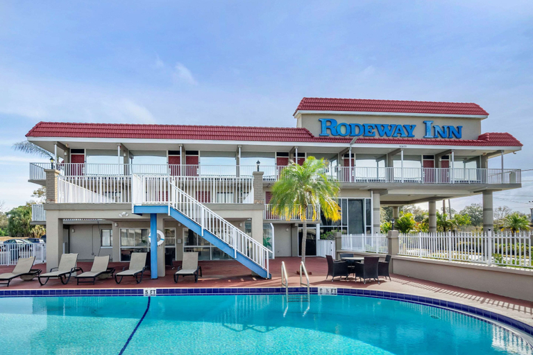 Exterior & Views 2, Rodeway Inn Clearwater - Largo, Pinellas