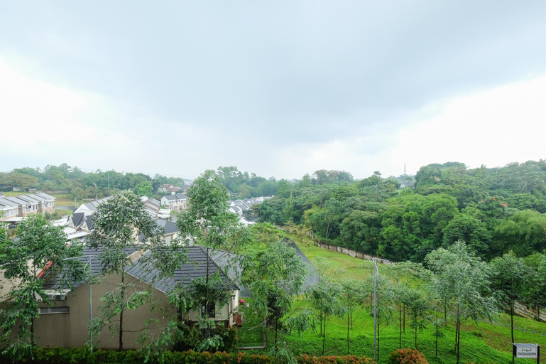 Exterior & Views 5, Comfort and Modern 2BR at Royal Heights Apartment By Travelio, Bogor