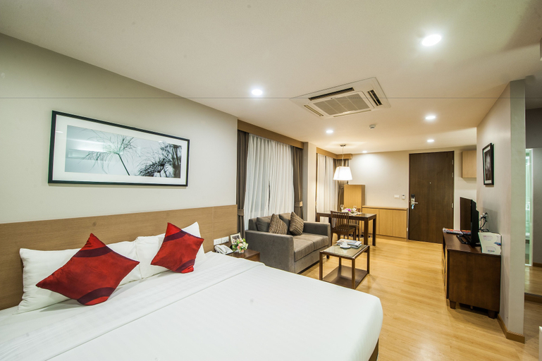 Bedroom 4, Burgundy Residence, Sri Mahar Pho
