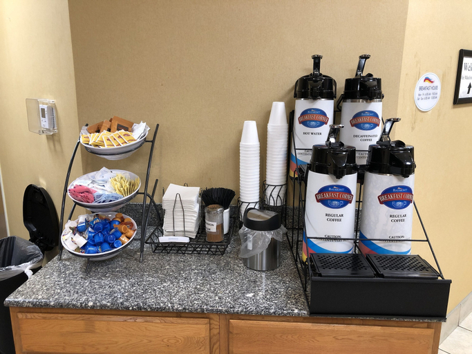 Food & Drinks 5, Baymont by Wyndham Fort Wayne, Allen