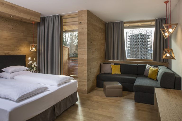 Bedroom 3, Falkensteiner Hotel Cristallo l 4 Star Superior, Tamsweg