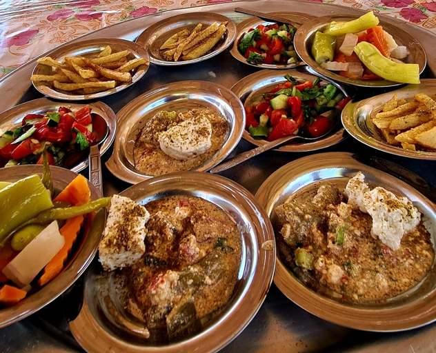 Food & Drinks, Senmut Luxory Apartments, Luxor