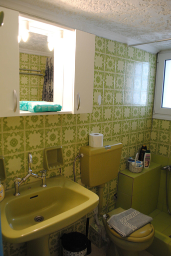 Bathroom 4, Andromachi Apartments, Attica