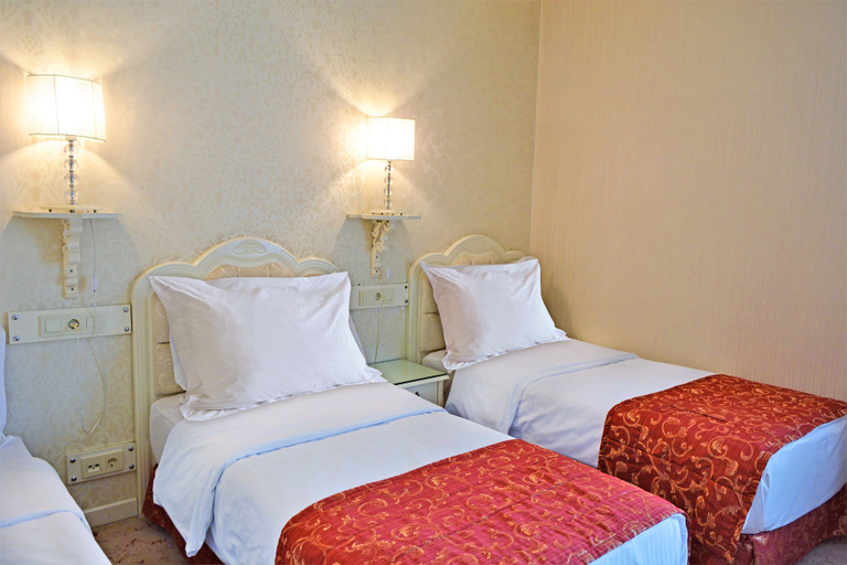 Bedroom 4, The And Hotel Istanbul - Special Class, Fatih