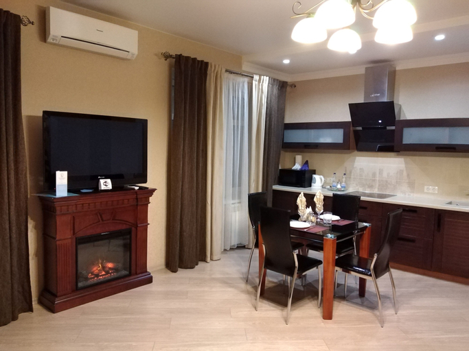 Others 4, PaulMarie Apartments on prs. Lenina, Homyel'