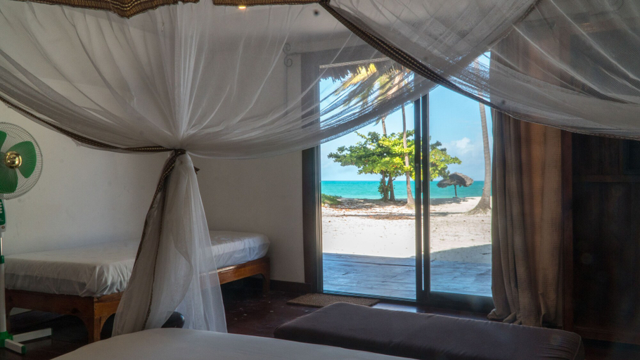 Bedroom 3, Cristal Resort, Kusini