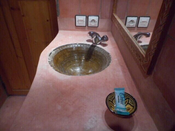 Bathroom 3, Carrefour des Nomades, Ouarzazate