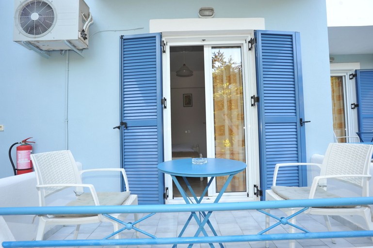 Others 5, Blue Apartments Ipsos, Ionian Islands