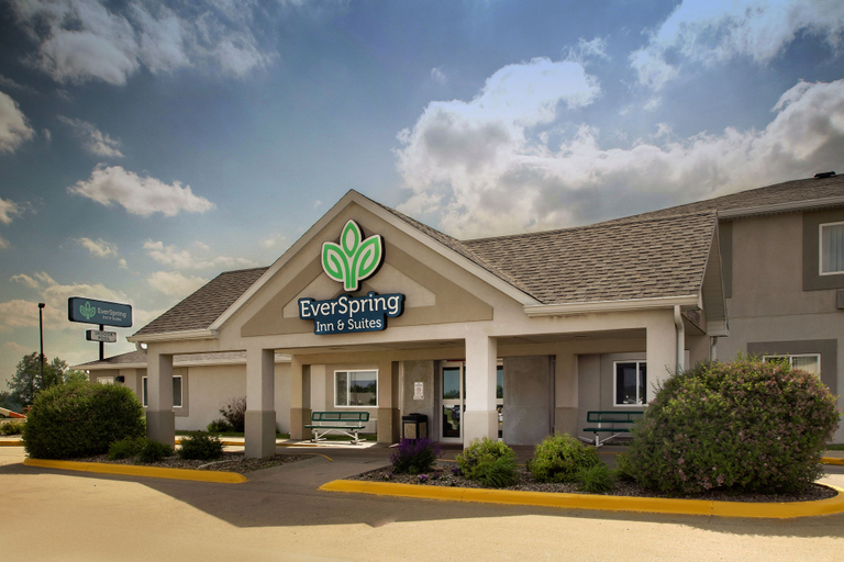 Exterior & Views 3, EverSpring Inn & Suites, Mahaska